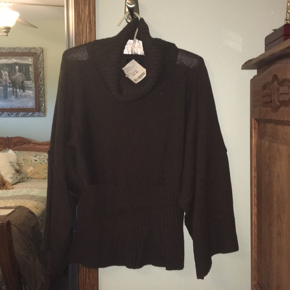 Chocolate Raglan Sleeve Sweater.